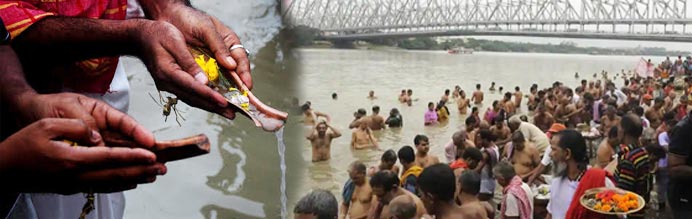 An Image showing Durga Idol make and Durgapuja Preparation